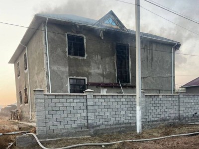Жетісайдағы өрт: Қаза тапқандардың ең кішісі бір жаста болған