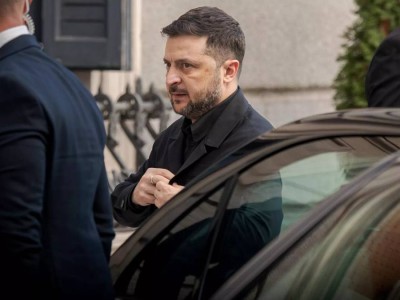 "Зеленский елден қашып кетеді": Украина президенті жайлы сұмдық хабар тарады (ВИДЕО)