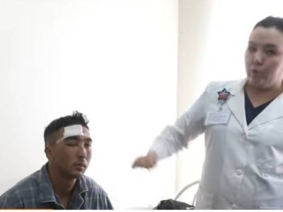 Жас сарбаз ант қабылдау рәсімінде көз жанарынан айырылды