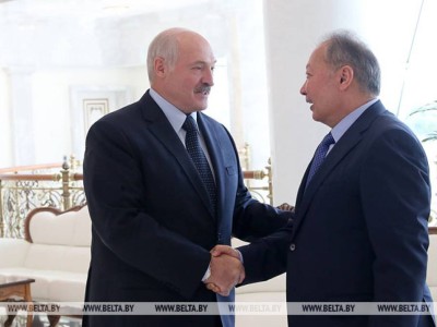 Лукашенко Бакиевті бермейтінін айтты