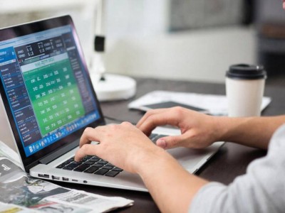 Маңғыстауда мемлекеттік қызметші букмекерлік ставка үшін жұмыстан қуылды