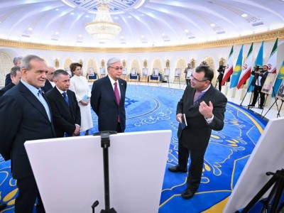 Масуд Пезешкиан қазақ тарихына қатысты бірқатар көне қолжазбаның көшірмесін әкелді