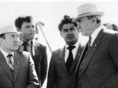 "Соған өшікті, кешірмеді": Қонаев "Желтоқсан оқиғасына" кімді кінәләды?