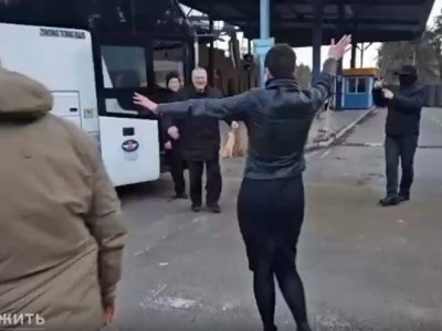 Лукашенко Трамптың өтінішімен 120-дан астам саяси тұтқынды босатты