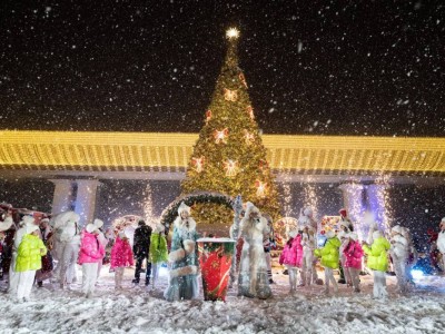 Бүгін кешке Алматының бас шыршасы жағылады