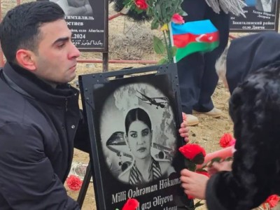 Ақтаудағы ұшақ апатында қайтыс болған стюардесса қыздың туыстары Қазақстанға келді (ФОТО)