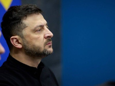 "Жаңа жылға дейін шешіледі": Зеленский Украина тарихындағы маңызды кездесуді өткізбек