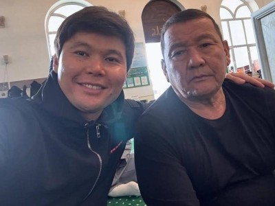 "Әкешім, жаныңыз жәннатта болсын": Ернар Айдар жеке өмірі жайлы жан сырын ақтарды (ВИДЕО)