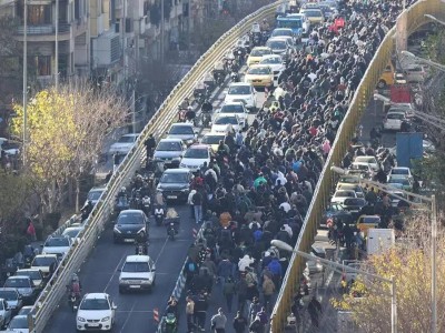 Иранда наразылық акциялары жалғасып жатыр: Тегеранда студенттер ұсталды.