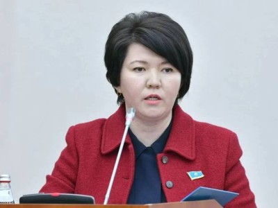 Сүйінші, ағайын! Еліміздің бас педагогы барша қазақ мұғалімін қуантатын жаңалығын айтты