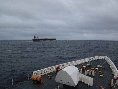 Ресей АҚШ-тың бейтарап суларда Ресей туы астындағы «көлеңкелі флот» танкерін басып алуын айыптады