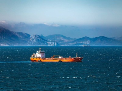 АҚШ Венесуэла мұнайын сатудан түскен қаражатты бұғаттады