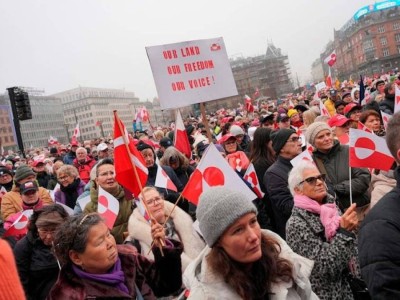 «Гренландия сатылмайды» — АҚШ жоспарына қарсы мыңдаған адам көшеге шықты