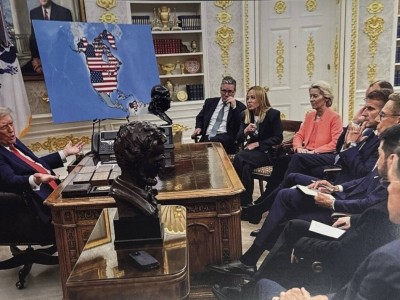 Трамп Еуропаға Канада мен Гренландия АҚШ құрамына енген картаны көрсетті