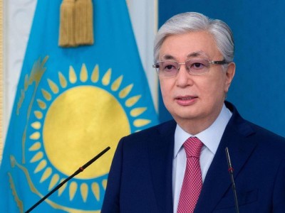 "I’m really sorry": Тоқаев мемлекеттік кеңесші Қаринді қағытып, кешірім сұрады (ВИДЕО)