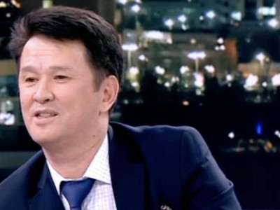 "Сүйінші, ағайын!" – Әнші Медеу Арынбаев асыға күткен қуанышты хабарын мәлім етті (ФОТО)