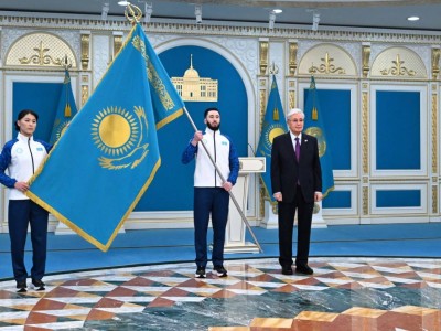 Президент Олимпиада ойындарына қатысатын ұлттық құрама мүшелеріне Мемлекеттік туды тапсырды