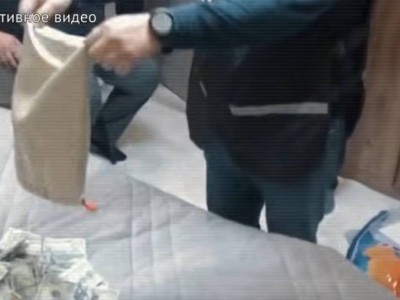 ШҚО-да жоғары лауазымды қызметкерлер пара алу күдігімен ұсталды