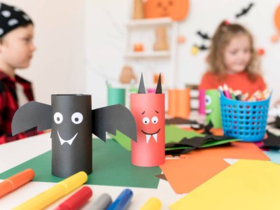 Ақша да жоқ, үйірме де жоқ: ата-аналар Yaya сервисіне қатысты жаппай шағым айтуда