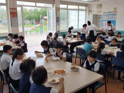 Оқушылардың асы маскүнемдердің қолында: Бурабайдағы мектеп директоры қызметінен қуылды