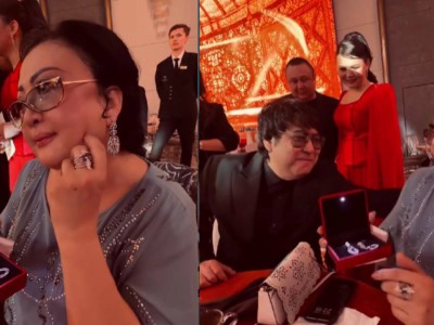 "Ырысбала келіннің сырға-сақинасын тақтық": Мақпал Жүнісоваға танымал блогер қымбат сыйлық табыстады (ВИДЕО)