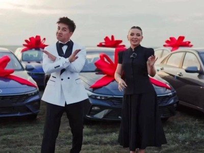 Блогер Жанәбіловтер отбасы үйқамаққа алынды