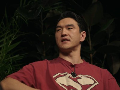 "Алматыға ұшуға билет алды": Ресейден қуылған Нұрлан Сабуров Қазақстанға келе жатыр