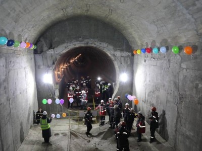 Алматыда метроның жаңа бекетіне дейінгі тоннель қазу жұмыстары аяқталды