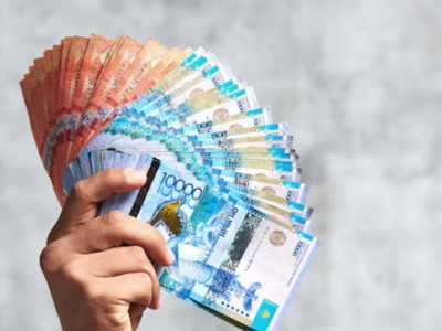 Өз баласына "Кенесары" деп ат қойған ата-аналар енді 400 мың теңгеден алады