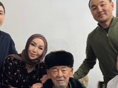 "Ақ батасын берді": Айнұр Тұрсынбаева ұстазы Жүрсін Ерман туралы қуанышты хабарды жеткізді (ВИДЕО)