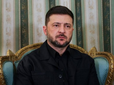 Зеленский Украина Донбастан қандай жағдайда әскерін шығаратынын айтты