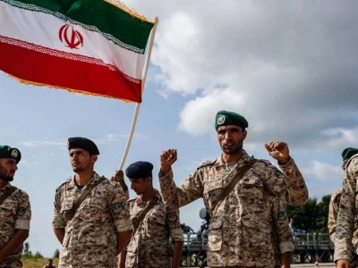 Иран мұнай тасымалы өтетін Ормуз бұғазын жауып тастаймын деп сес көрсетті