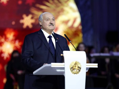 Зеленский Александр Лукашенкоға қарсы санкциялар енгізілгенін жариялады