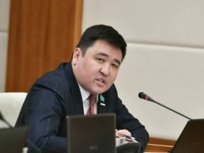 "Сүйінші, ағайын": Нартай Аралбайұлы асыға күткен қуанышты хабарын жеткізді