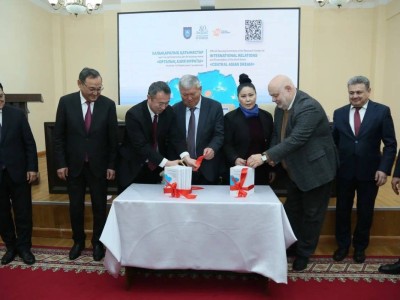 Ғылым Академиясында «Орталық Азия мұраты» кітаптар топтамасының тұсаукесері өтті