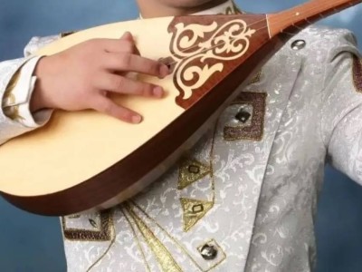 Айтыскерлер жаңа Конституцияны жыр арқылы қолдады