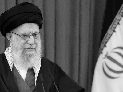 Иранды 37 жыл билеген Әли Хаменеи қайтыс болды