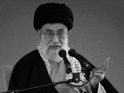 Әли Хаменейдің отбасы қаза тапты: Ирандағы жағдай күрт нашарлады