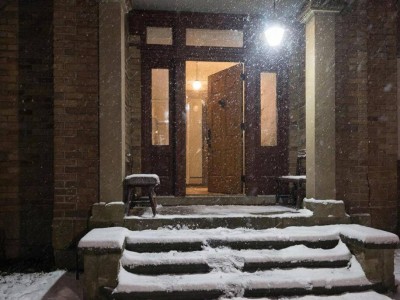 Шымкентте бір подъезден төрт адамның мәйіті табылды