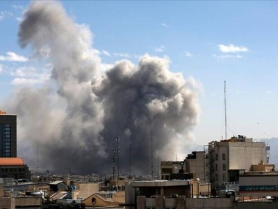 Әзербайжан Ираннан елшілік қызметкерлерін шығара бастады