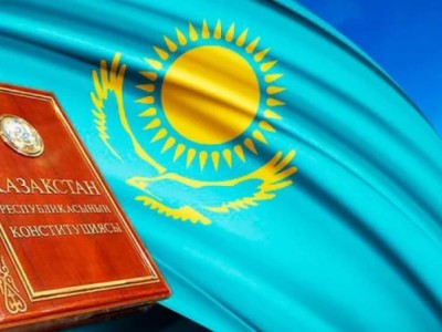 Қазақстанның басты капиталы – білім: сарапшы жаңа Конституцияның маңызын түсіндірді