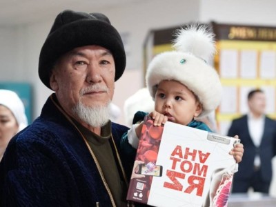 Жоғары белсенділік пен мінсіз ұйымдастыру: бақылаушылар республикалық референдум туралы пікір білдірді