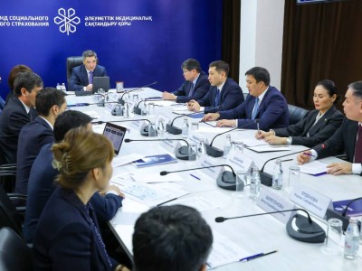 Олжас Бектенов МӘМС жүйесін трансформациялау және «цифрлық қалқан» енгізу мәселелері бойынша кеңес өткізді