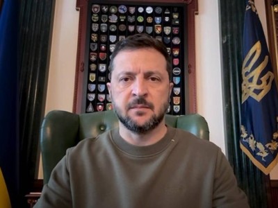 Зеленский: АҚШ қауіпсіздік кепілдігі үшін Украинаның Донбасстан шығуын талап етуде