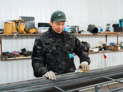 Металл бұйымдардан лофт жиһазына дейін: ауылдағы кәсіпкерліктің дамуы