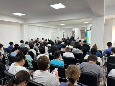 Нашақорлық, есірткі жасырушылардың қысқа «карьерасы» және дәрігерлердің қауіпсіздігі: елордада түсіндіру кездесуі өтті