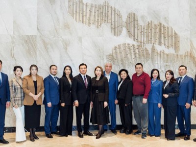 «Қайда қоңырау шалуға болады?» – қазақстандықтар «Әділет» партиясына қосылуға дайын