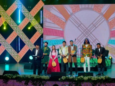 Астанада түрлі этнос өкілдерінің қатысуымен республикалық айтыс өтті