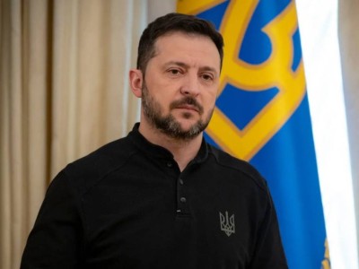 Зеленский Әзірбайжанға ұшып келді - AFP