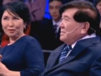 "Құшақтап алыппын": Ханшайым Шаханова ақын Мұхтар Шахановпен алғашқы таныстығын еске алды